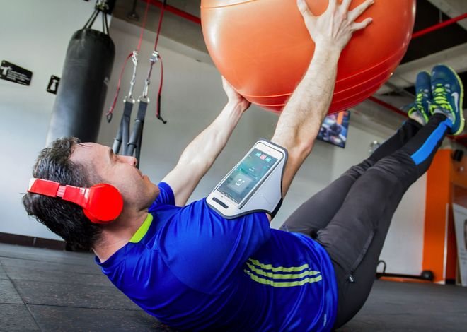 Audífonos Bluetooth Case - Image 2