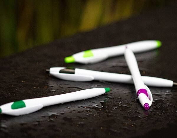 Boligrafo Deli Blanco